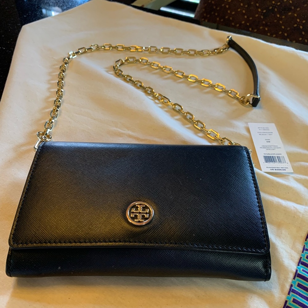 SALE!!!!! “GREAT CONDITION” TORY BURCH ROBINSON CHAIN WALLET W/ Tags & RECEIPT❤️
